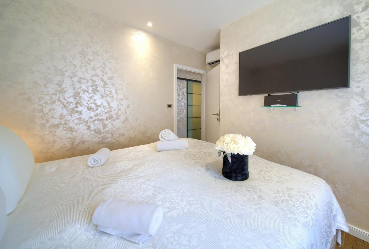 Luxury Apartments Jf Rab Town Exterior photo